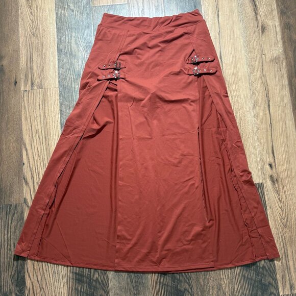 HALARA Dresses & Skirts - Halara High Waisted Decorative Buckle Split 2-in-1 Maxi Skirt Brown Size XL Reg